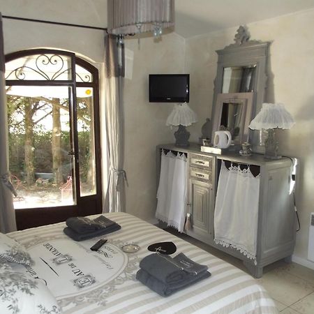 Bed and Breakfast Le Moulin De Sonnailles Кабрье Номер фото