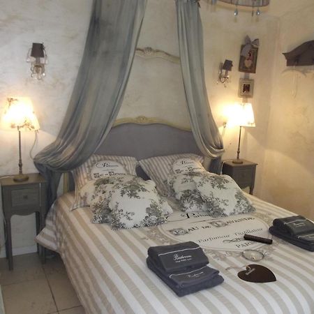 Bed and Breakfast Le Moulin De Sonnailles Кабрье Номер фото